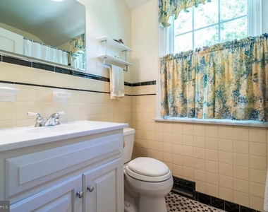 230 Sinkler Drive - Photo Thumbnail 22