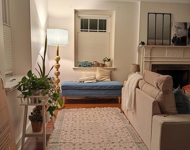 230 Sinkler Drive - Photo Thumbnail 8
