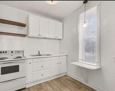 524 N 16th Street - Photo Thumbnail 6