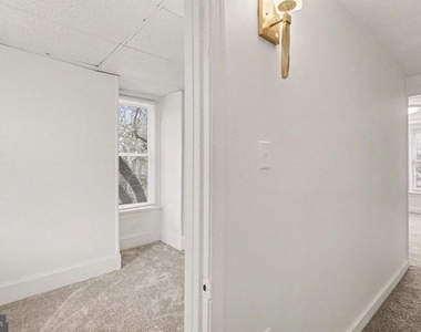 524 N 16th Street - Photo Thumbnail 2