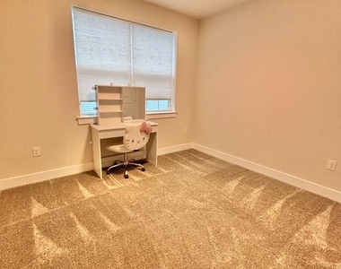 118 Annapolis Street - Photo Thumbnail 15