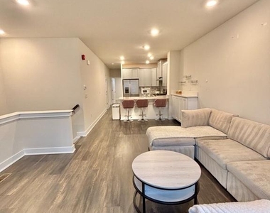 118 Annapolis Street - Photo Thumbnail 5