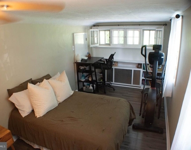 176 Davisville Road - Photo Thumbnail 6