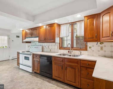 135 Carter Road - Photo Thumbnail 15