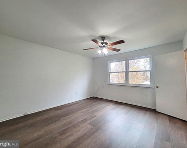 21 Greenfield Drive - Photo Thumbnail 11