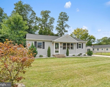 28 Drexel Avenue - Photo Thumbnail 1