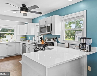 28 Drexel Avenue - Photo Thumbnail 7