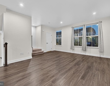 17 Ortiz Drive - Photo Thumbnail 9