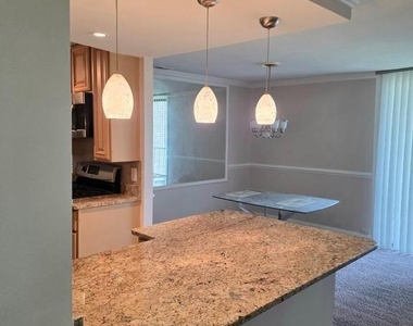 3329 Huntley Square Drive - Photo Thumbnail 4