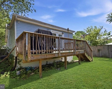 4318 Lawrence Street - Photo Thumbnail 35