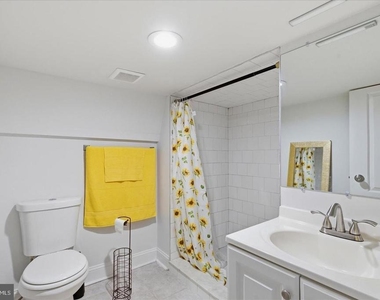 4318 Lawrence Street - Photo Thumbnail 23