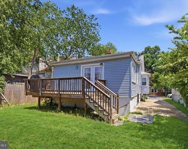 4318 Lawrence Street - Photo Thumbnail 33