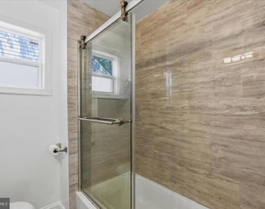 4318 Lawrence Street - Photo Thumbnail 20