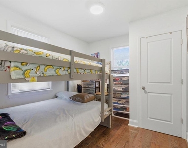 4318 Lawrence Street - Photo Thumbnail 18