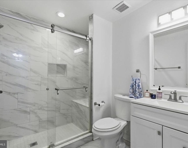 4318 Lawrence Street - Photo Thumbnail 17