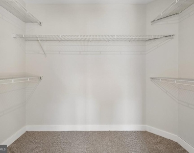 5904 Richmanor Terrace - Photo Thumbnail 22