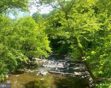 1900 Lyttonsville Road - Photo Thumbnail 17