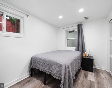 8504 Farrell Drive - Photo Thumbnail 8
