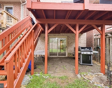 8006 Broken Reed Court - Photo Thumbnail 4