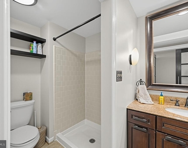 8006 Broken Reed Court - Photo Thumbnail 25