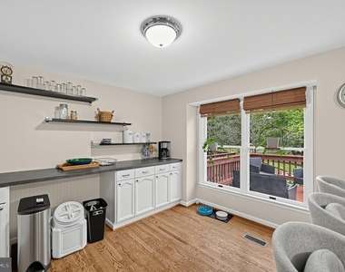 8006 Broken Reed Court - Photo Thumbnail 11