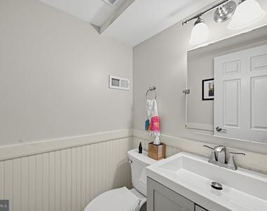 8006 Broken Reed Court - Photo Thumbnail 23