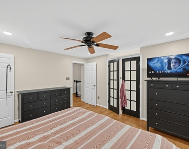 8006 Broken Reed Court - Photo Thumbnail 21