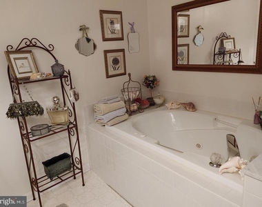 29 Owens Landing Court - Photo Thumbnail 12