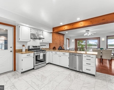 3017 Abington Manor Drive - Photo Thumbnail 26