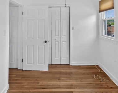 1400 Berry Street - Photo Thumbnail 20