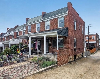 1400 Berry Street - Photo Thumbnail 2