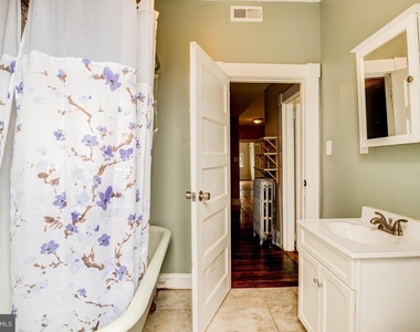 2216 Linden Avenue - Photo Thumbnail 7