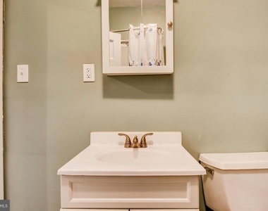 2216 Linden Avenue - Photo Thumbnail 8
