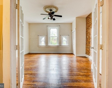 2216 Linden Avenue - Photo Thumbnail 16