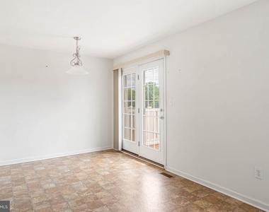 26584 Raleigh Road - Photo Thumbnail 10