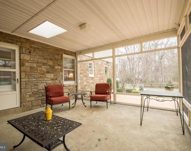1921 Marsh Road - Photo Thumbnail 22