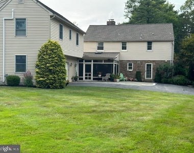 1921 Marsh Road - Photo Thumbnail 25