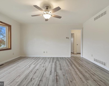 996 Boggs Drive - Photo Thumbnail 1