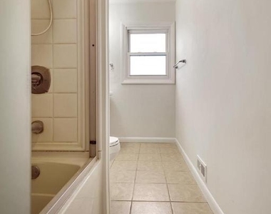996 Boggs Drive - Photo Thumbnail 7