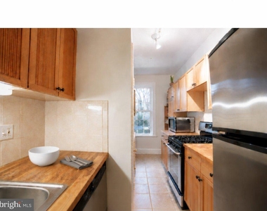 240 14th Street Ne - Photo Thumbnail 5