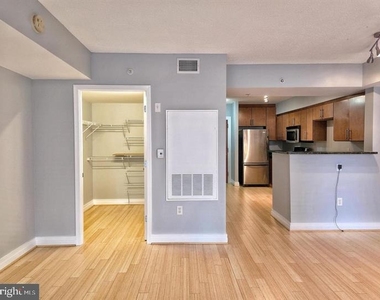 915 E Street Nw - Photo Thumbnail 10