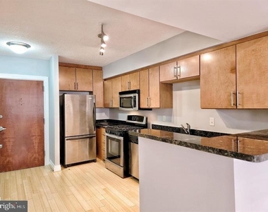 915 E Street Nw - Photo Thumbnail 6