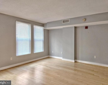 915 E Street Nw - Photo Thumbnail 7