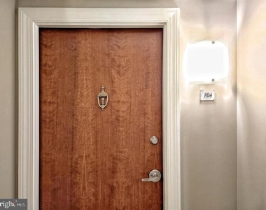 915 E Street Nw - Photo Thumbnail 3