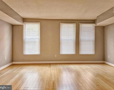 915 E Street Nw - Photo Thumbnail 9