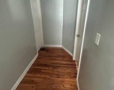 14740 Woodmont Avenue - Photo Thumbnail 11