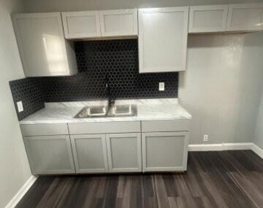 14740 Woodmont Avenue - Photo Thumbnail 14