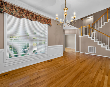1412 Willow Leaf Way - Photo Thumbnail 12