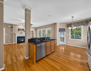 1412 Willow Leaf Way - Photo Thumbnail 26