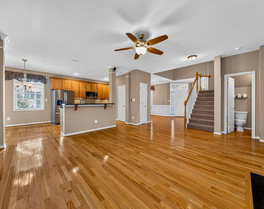 1412 Willow Leaf Way - Photo Thumbnail 18